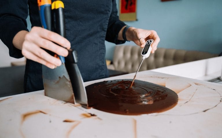tempérage du chocolat avec un thermomètre de cuisine